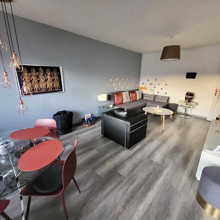 Tichnich Appartement - 2 Bedrooms - 1 Min Away From Train Station آنماس المظهر الخارجي الصورة