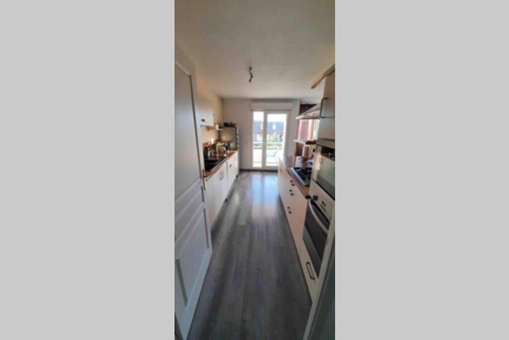 Tichnich Appartement - 2 Bedrooms - 1 Min Away From Train Station آنماس المظهر الخارجي الصورة