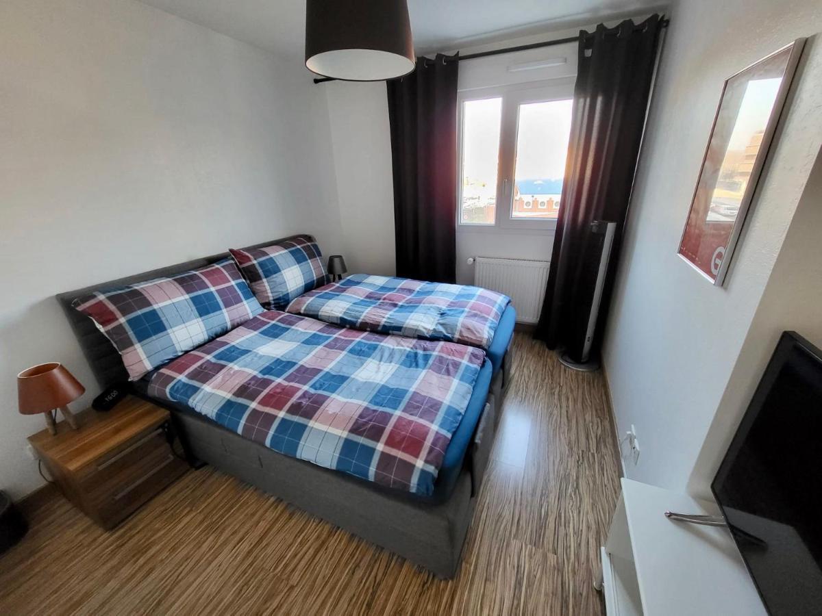 Tichnich Appartement - 2 Bedrooms - 1 Min Away From Train Station آنماس المظهر الخارجي الصورة